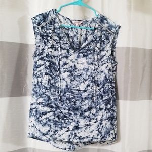 Juicy Couture xs blue and white top